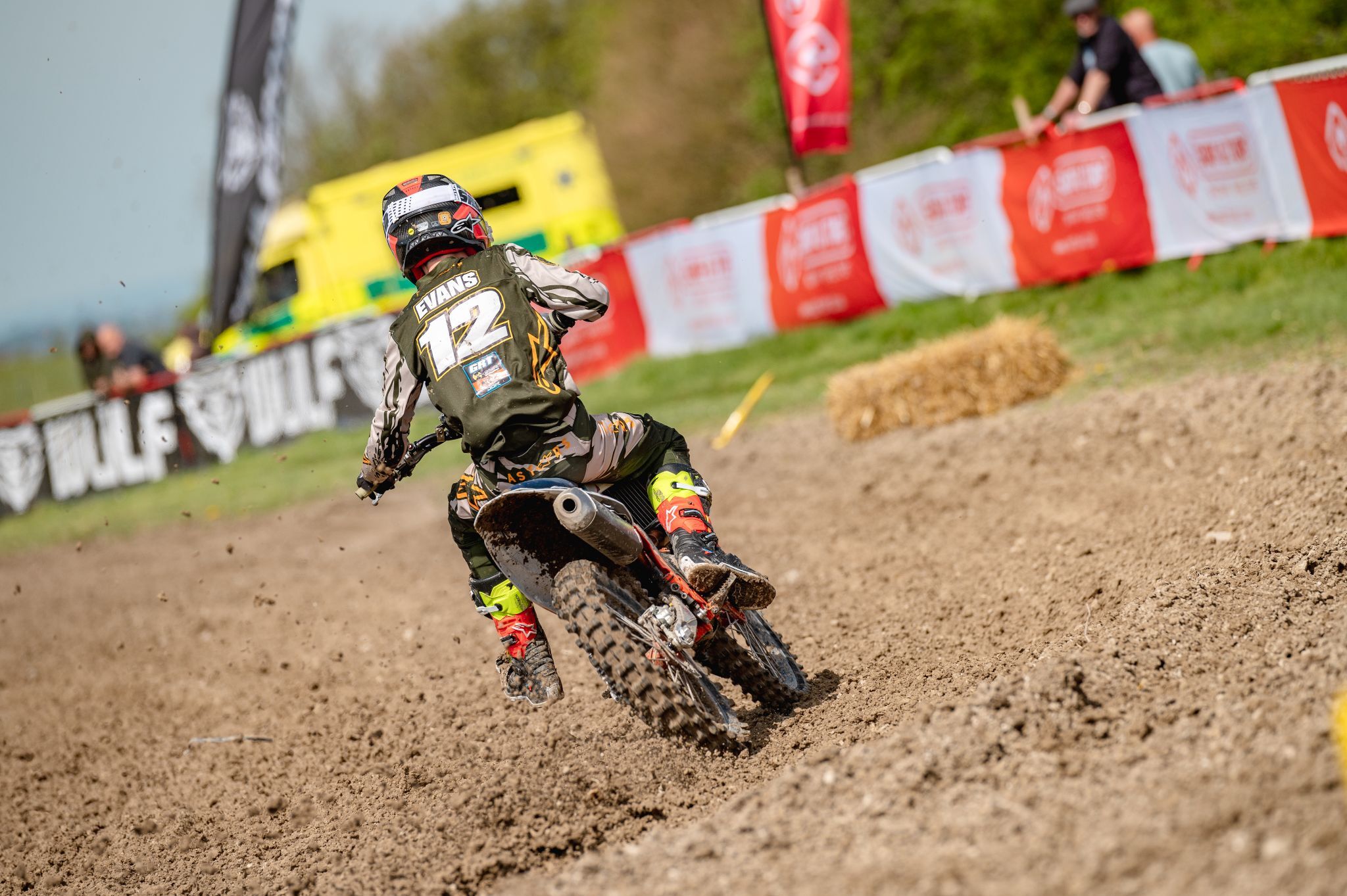 MXGB: Kecks partner with the Revo ACU British Championship